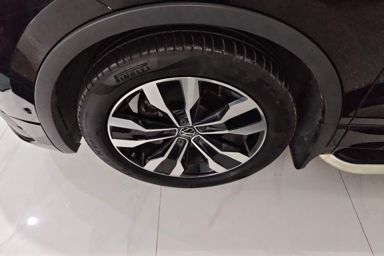 Used Volkswagen Tiguan L 2022 330TSI Automatic Two-Wheel Drive R-Line Enhanced Edition