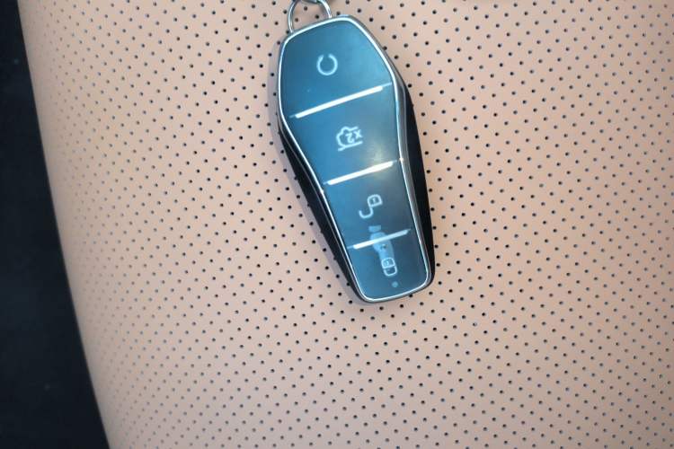 Used BYD Han L 2025 DM-p Four-Wheel-Drive LiDAR Flagship Model
