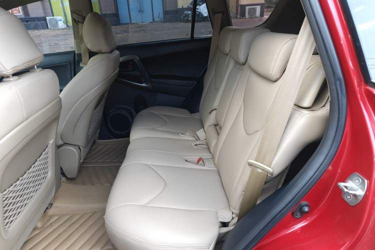Used Toyota RAV4 2013 Special Edition 2.0L Automatic Classic