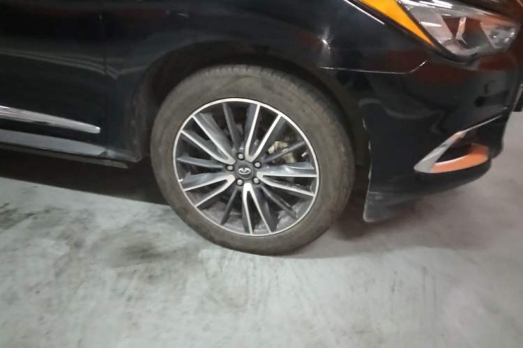 Used Infiniti QX60 2016 2.5 S/C Hybrid Two-Wheel-Drive Excellence Edition China V Standard
