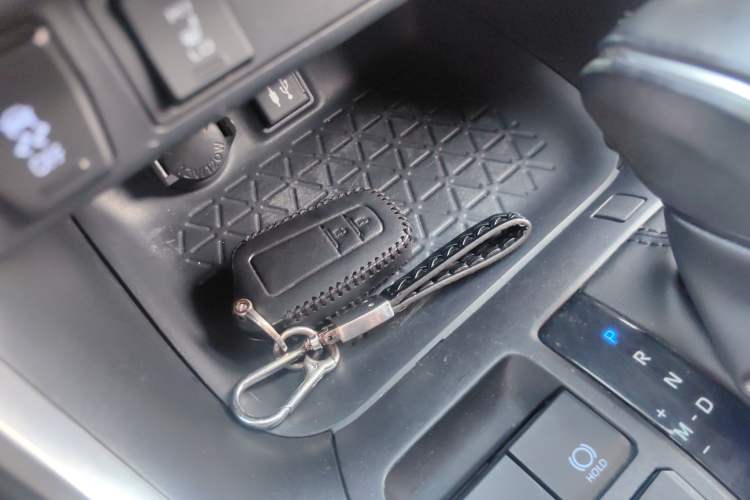 Used Toyota RAV4 2021 2.0L CVT Two-Wheel Drive Fashion PLUS Edition