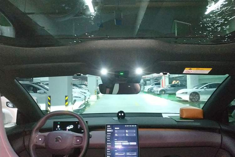 Used Nio ET5T 2024 75kWh Touring Headliner