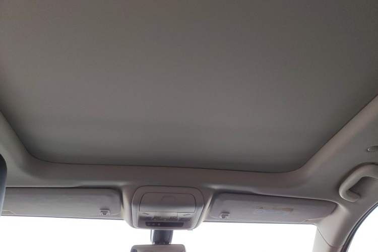 Used Cadillac XT5 2018 25T Luxury Model
