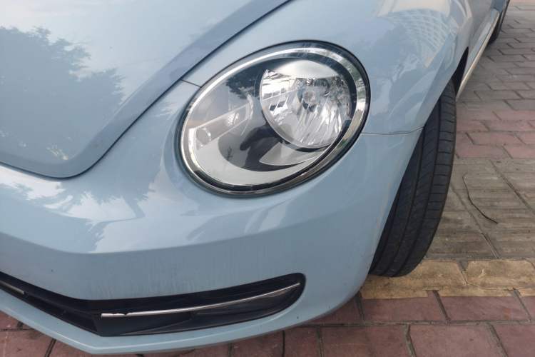 Used Volkswagen Beetle 2015 180TSI model Left Front Headlight