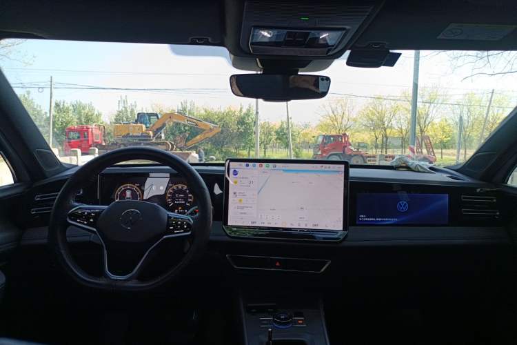 Used Volkswagen Tiguan L 2024 PRO 330TSI Two-Wheel Drive Smart Edition
