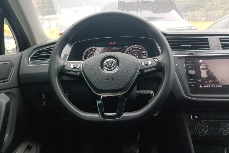 Used Volkswagen Tiguan 2018 330TSI Four-Wheel Drive High-End Model