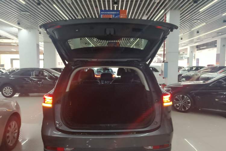 Used Oshan X7 PLUS 2022 1.5T Blue Whale Edition Automatic Geeker Navigation Model