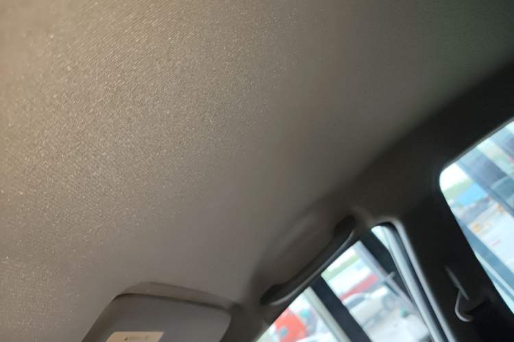 Used Haima M3 2015 1.5L Manual Elite Model Headliner