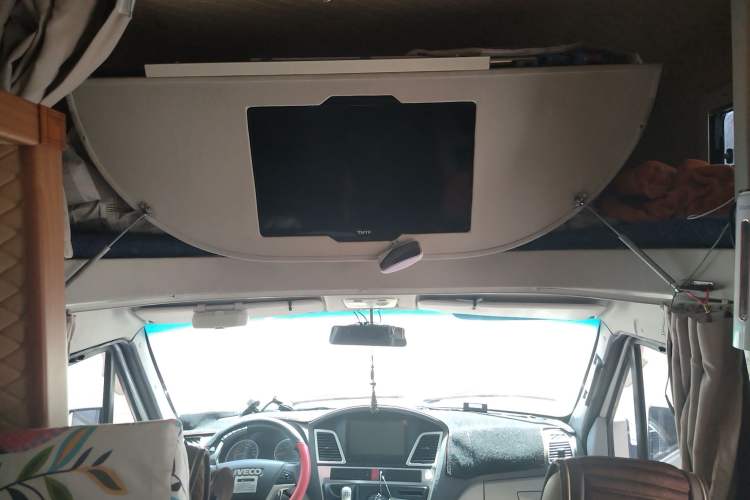 Used Iveco Power Daily  Headliner