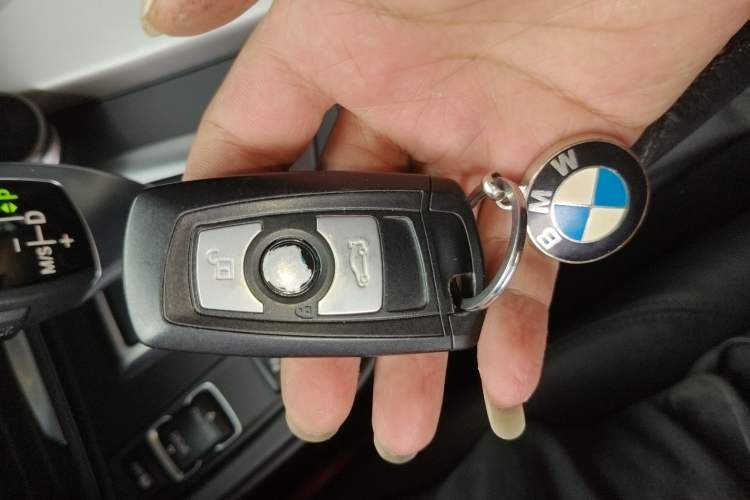 Used BMW 3 Series 2015 316Li Fashion Model Vehicle Key