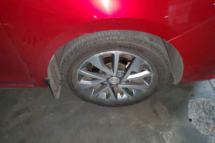 Used BAIC Senova D50 2018 1.5L CVT Prestige Intelligent Drive Edition Right Front Wheel Hub