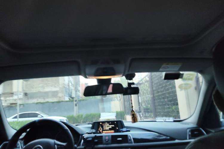 Used BMW 3 Series 2017 318i Fashion Model
