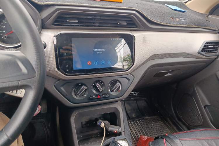Used Wuling Hongguang 2021 1.5L S Comfort Edition LAR Audio And AC Panel