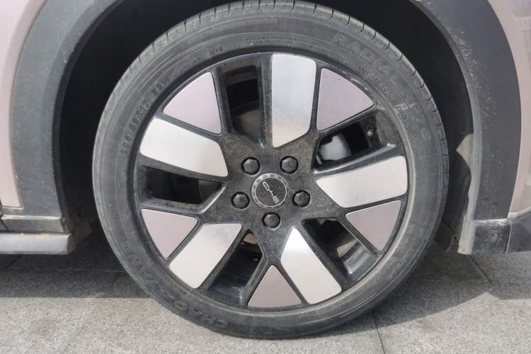 Used BYD Dolphin 2021 401km Knight Edition Right Front Wheel Hub