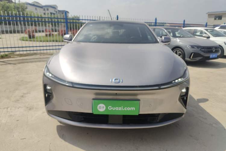 Used CHANGAN NEVO A07 2025 Blue Whale Pure Electric Version 525 Luxury Model Front