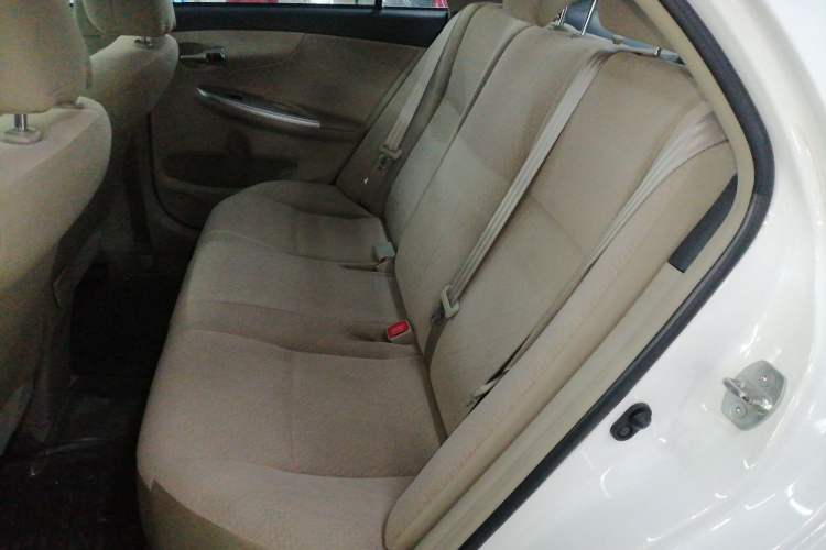 Used Toyota Corolla 2013 Special Edition 1.6L Automatic Cool GL Model
