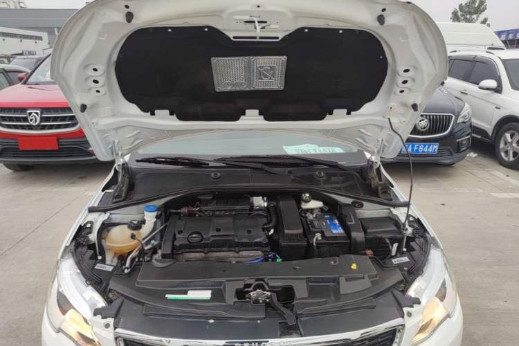 Used Peugeot 301 2018 1.6L Manual Comfort Edition
