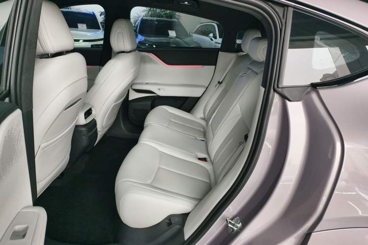 Used XPeng G6 2025 625 Long-Range Max Flagship Edition Left Rear Seat