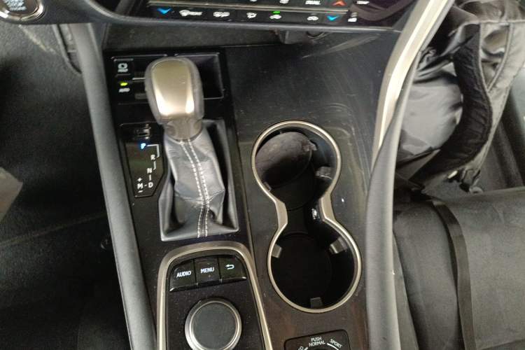 Used Lexus RX 2016 300 Two-Wheel Drive Elite Version China V Standard