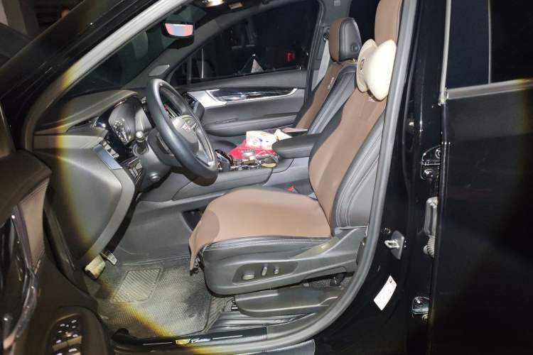 Used Cadillac XT6 2020 28T 7-Seater Four-Wheel-Drive Luxury Version with Premium Sound System