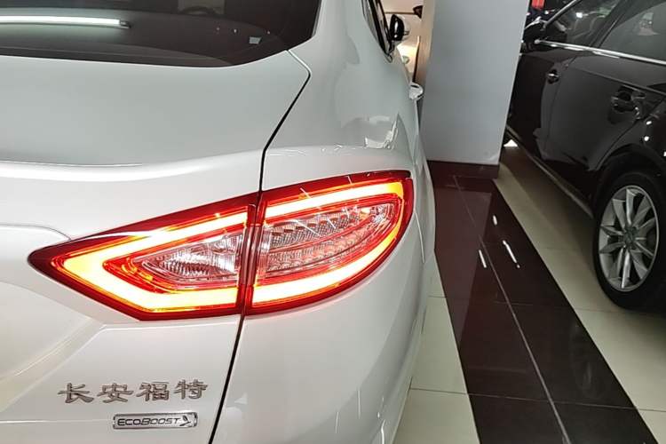 Used Ford Mondeo 2013 2.0L GTDi 200 Fashion Edition