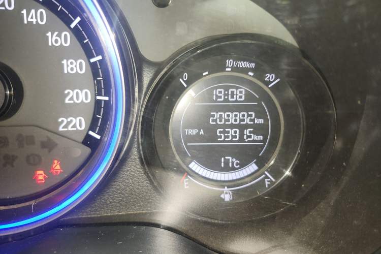 Used Honda XR-V 2017 1.8L EXi CVT Comfort Version Odometer Close Up