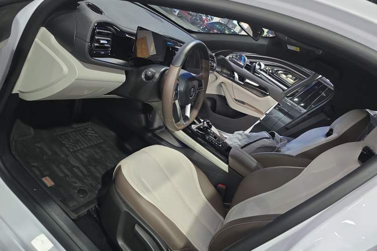 Used BYD Qin PLUS 2024 HONOR Edition DM-i 55KM Leading Model