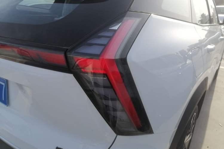 Used Geely Auto FX11 2024 2.0TD DCT Intelligent Driving Version