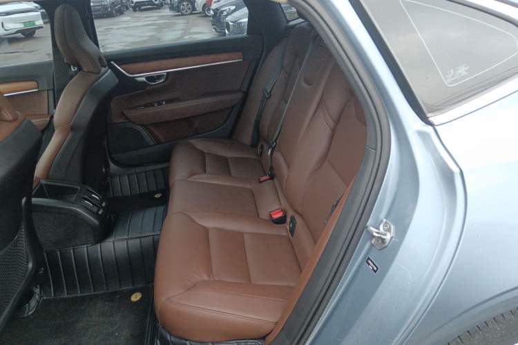 Used Volvo S90 2020 Facelifted T5 Zhiyi Luxury Edition