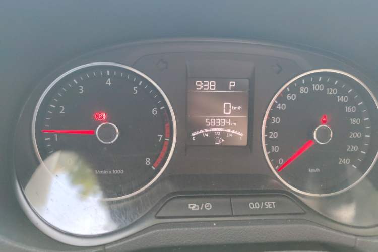 Used Volkswagen Polo 2014 1.6L Automatic Comfort Edition
