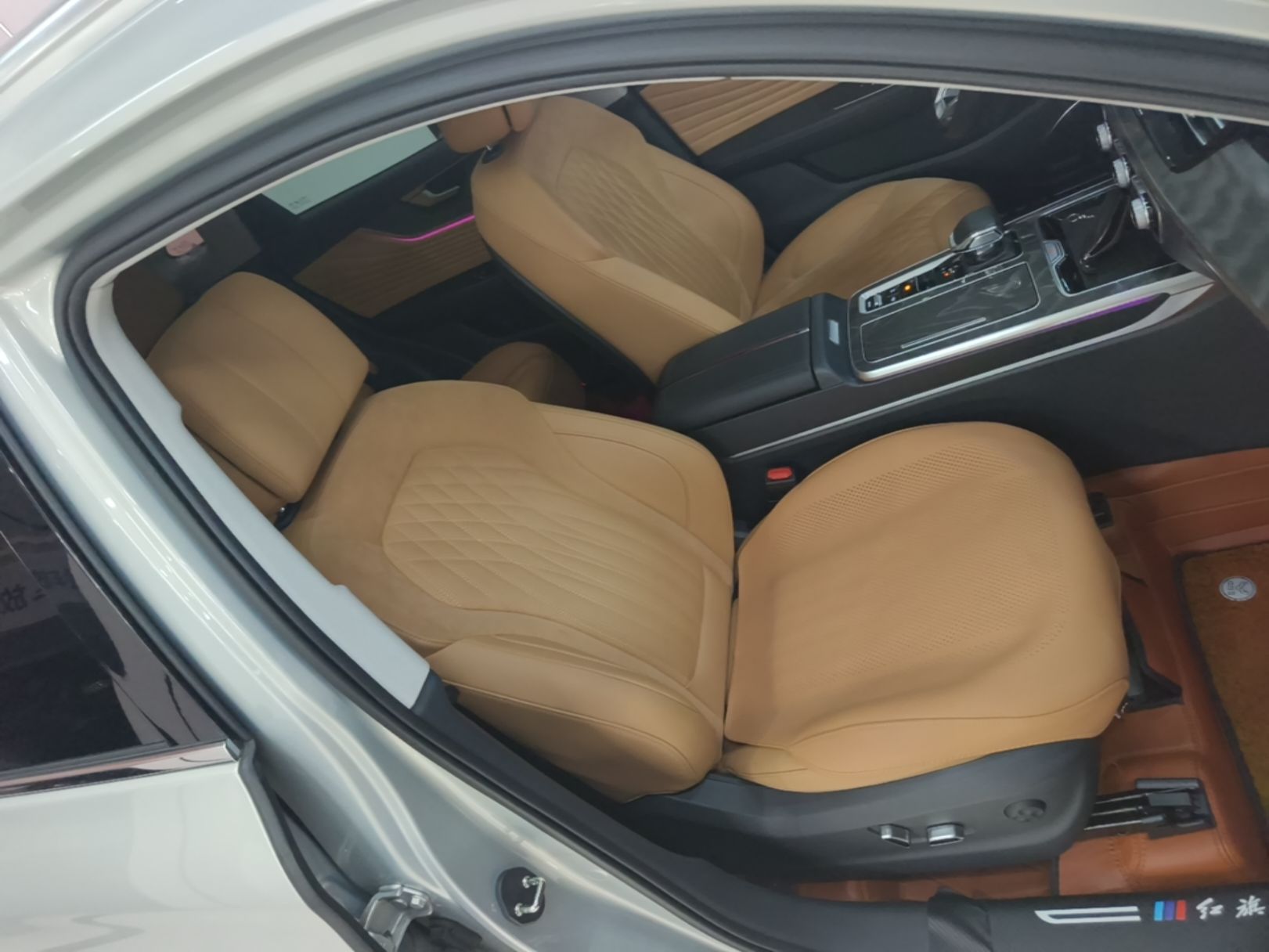 Hongqi HS5 2023 2.0T Four-Wheel Drive Flagship Pro Edition - Chinese Trim Ling — снимка 19