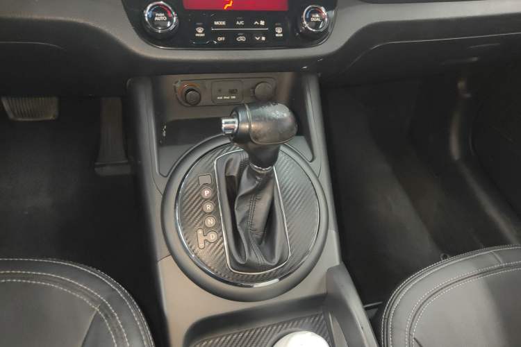 Used Kia Sportage R 2012 2.0L Automatic Two-Wheel Drive NAVI Gear Lever