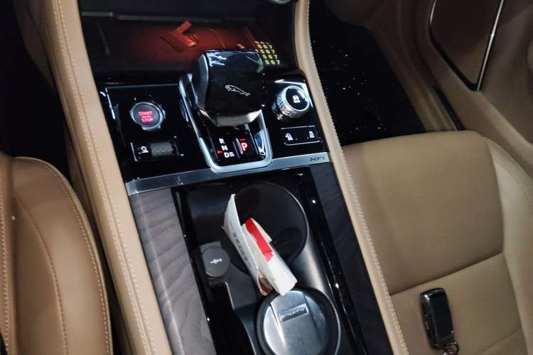 Used Jaguar XFL 2024 2.0T P250 Two-Wheel Drive Prestige Luxury Edition
