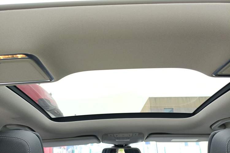 Used Mercedes-Benz C-Class 2017 Facelift C 200 L Sport Edition
