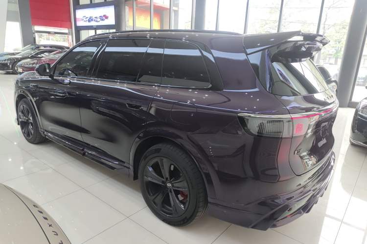 Used Hima AITO M8 2025 Model Pure Electric Max+ Six-Seat Four-Wheel-Drive Version