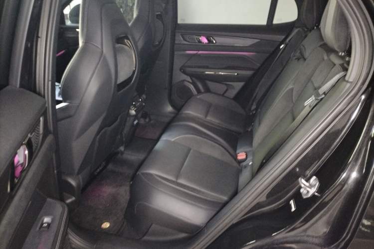 Used Lynk & Co 01 2021 2.0TD Four-Wheel Drive Dark Night Edition Left Rear Seat