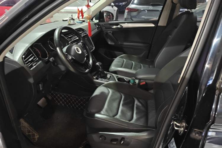 Used Volkswagen Tiguan L 2019 330TSI Automatic Two-Wheel Drive Panoramic Comfort Edition China V Standard