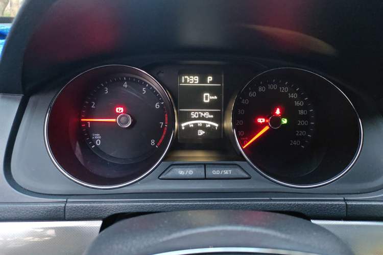 Used Volkswagen Lavida 2017 1.6L Automatic Comfort Edition
