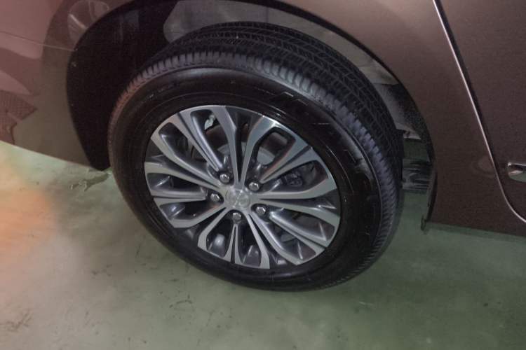 Used Buick GL8 2022 Land Business Class 652T Luxury Model
