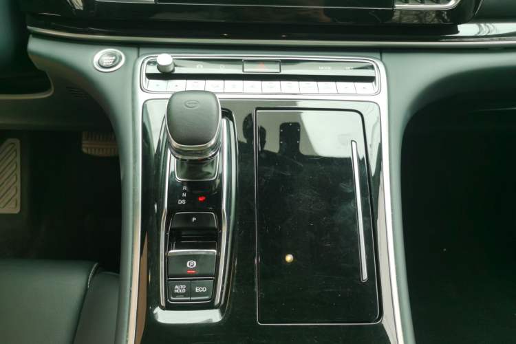 Used GAC Trumpchi M8 2024 Lingxiu Series 390T Deluxe Edition Gear Lever