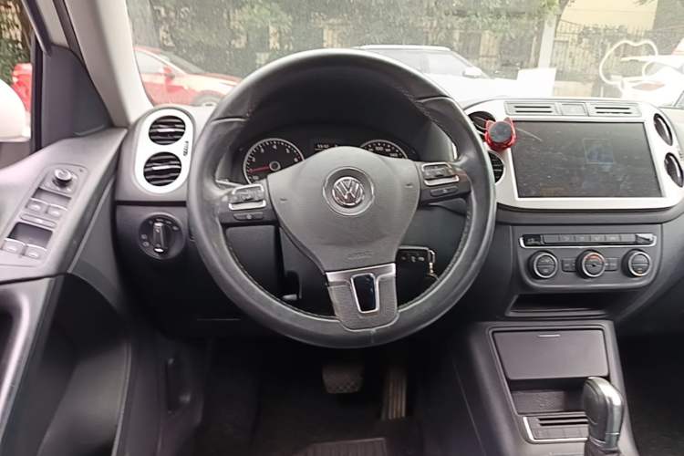 Used Volkswagen Tiguan 2015 1.8TSI Automatic Two-Wheel Drive Comfort Edition
