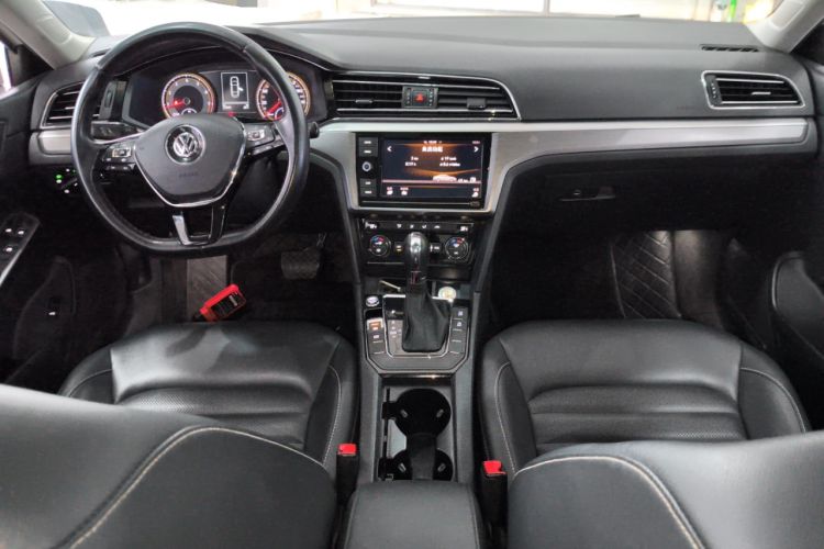 Used Volkswagen Lamando 2019 280TSI DSG Comfort Edition China V Standard Center Console