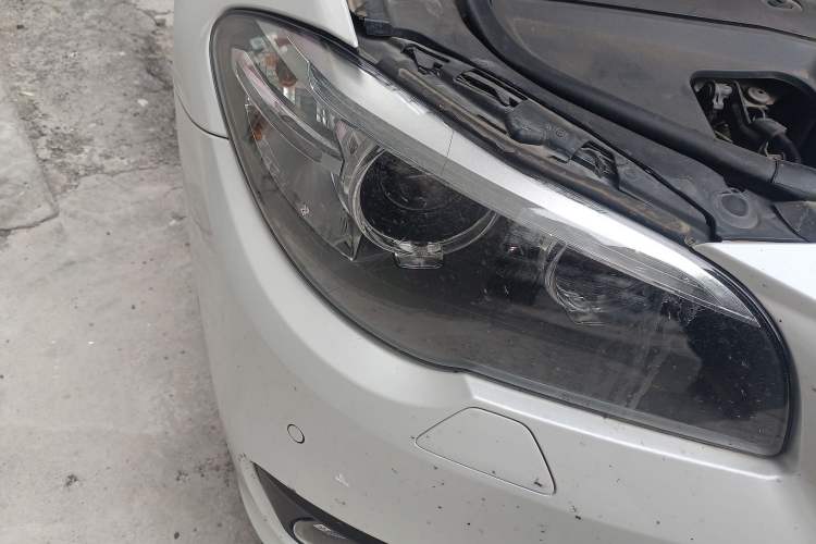 Used BMW 5 Series 2014 520Li Elegant Model
