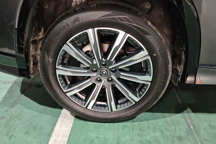 Used CHANGAN CS75 PLUS 2023 3rd Generation 1.5T Automatic Prestige Model
