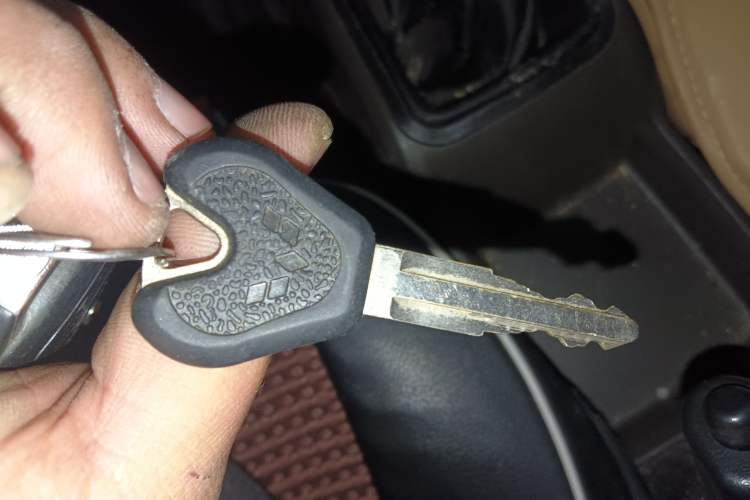 Used Wuling Rongguang V 2019 1.2L Van Utility Model
