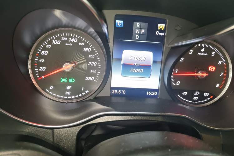 Used Mercedes-Benz GLC Coupe 2018 GLC 260 4MATIC Coupe SUV Odometer Close Up