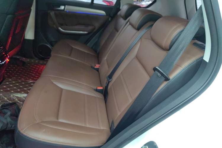 Used Haval H8 2017 2.0T Diesel Two-Wheel Drive Smart Edition