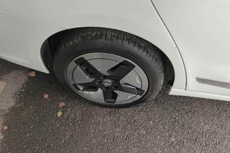 Used Dongfeng Aeolus E70 2021 Revised Version 500 Ultra-Comfort Edition