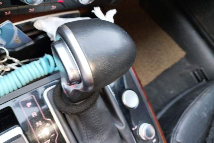 Used Audi A6L 2012 30 FSI Technology Edition Gear Lever