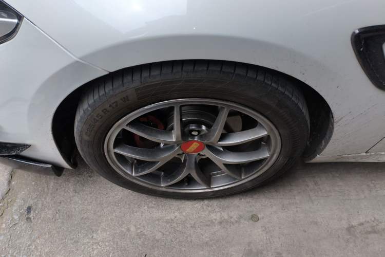 Used BMW 1 Series 2021 Revised 120i M Sport Night Edition Left Front Wheel Hub